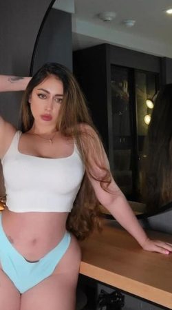 Rafaela Vibrante Atração e Elegância em Cada Encontro Especial