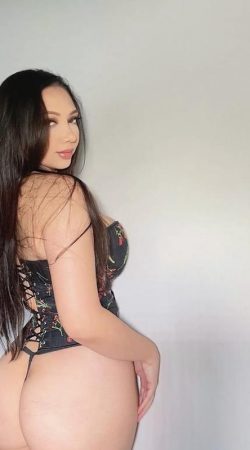 Carol Chamego a Sua Companhia Perfeita para Momentos Inesquecíveis