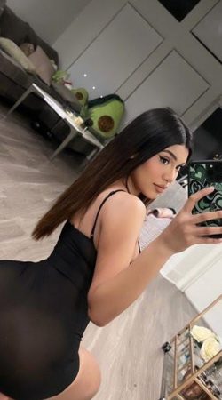 Descubra a Daniela Selvagem a Sensualidade que Vai Te Envolver