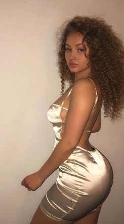 Descubra o Desejo com Suzana Tentadora Hoje