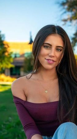 Descubra o Encanto Irresistível de Carol Brilhante Agora Mesmo