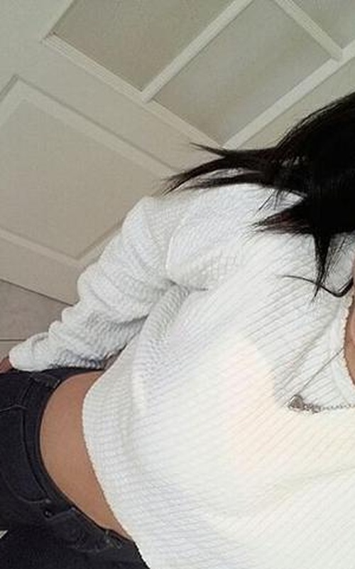 Daniela Cobiça a Encantadora que Transformará Seus Sonhos