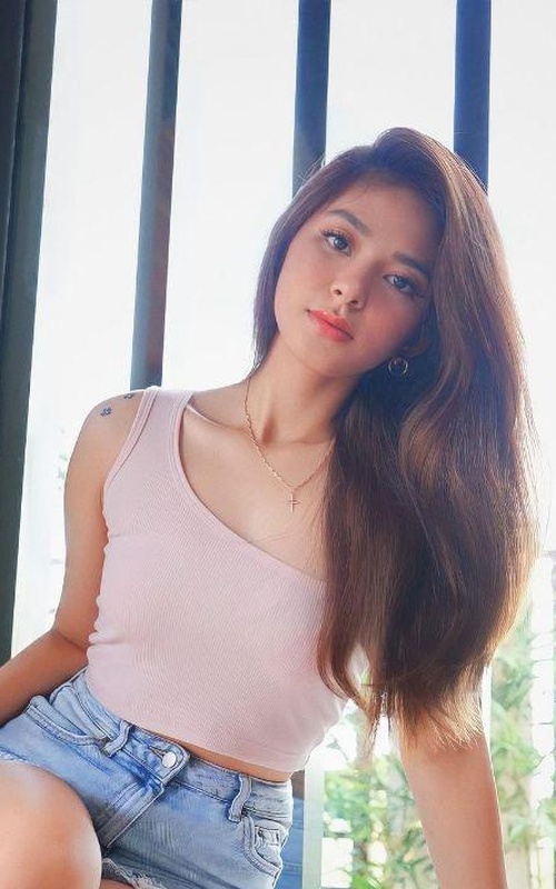 Carolina Vibrante a Sua Companhia Ideal para Momentos Inesquecíveis